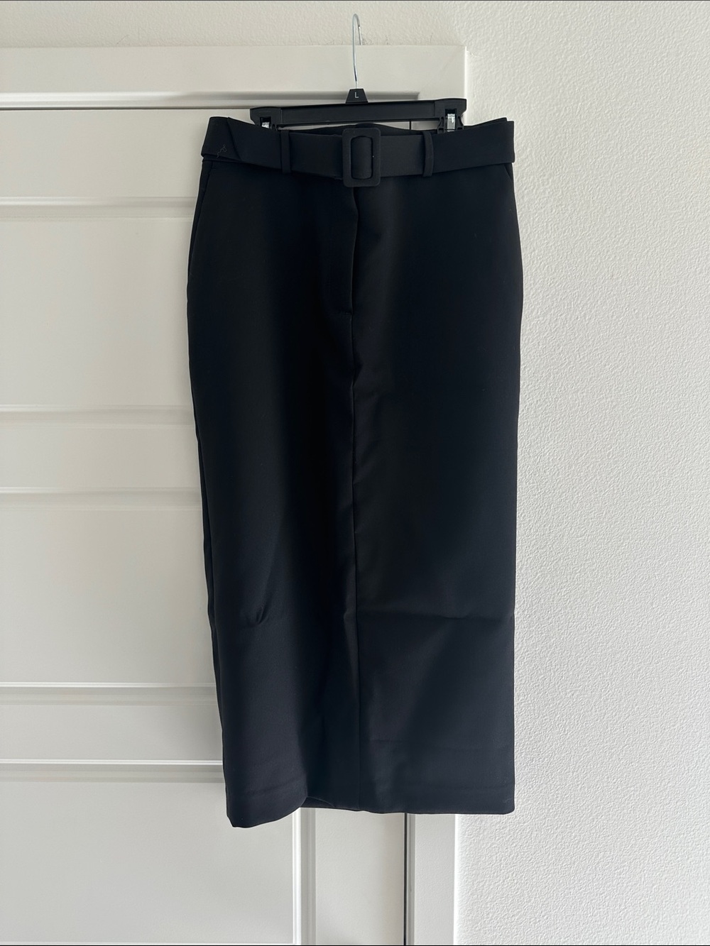 NWT White House Black Market Black Tailored Pencil Skirt with Belt Size 6